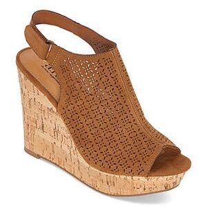NWT A.N.A Women’s Malik Wedge Sandal Shoes 🌻